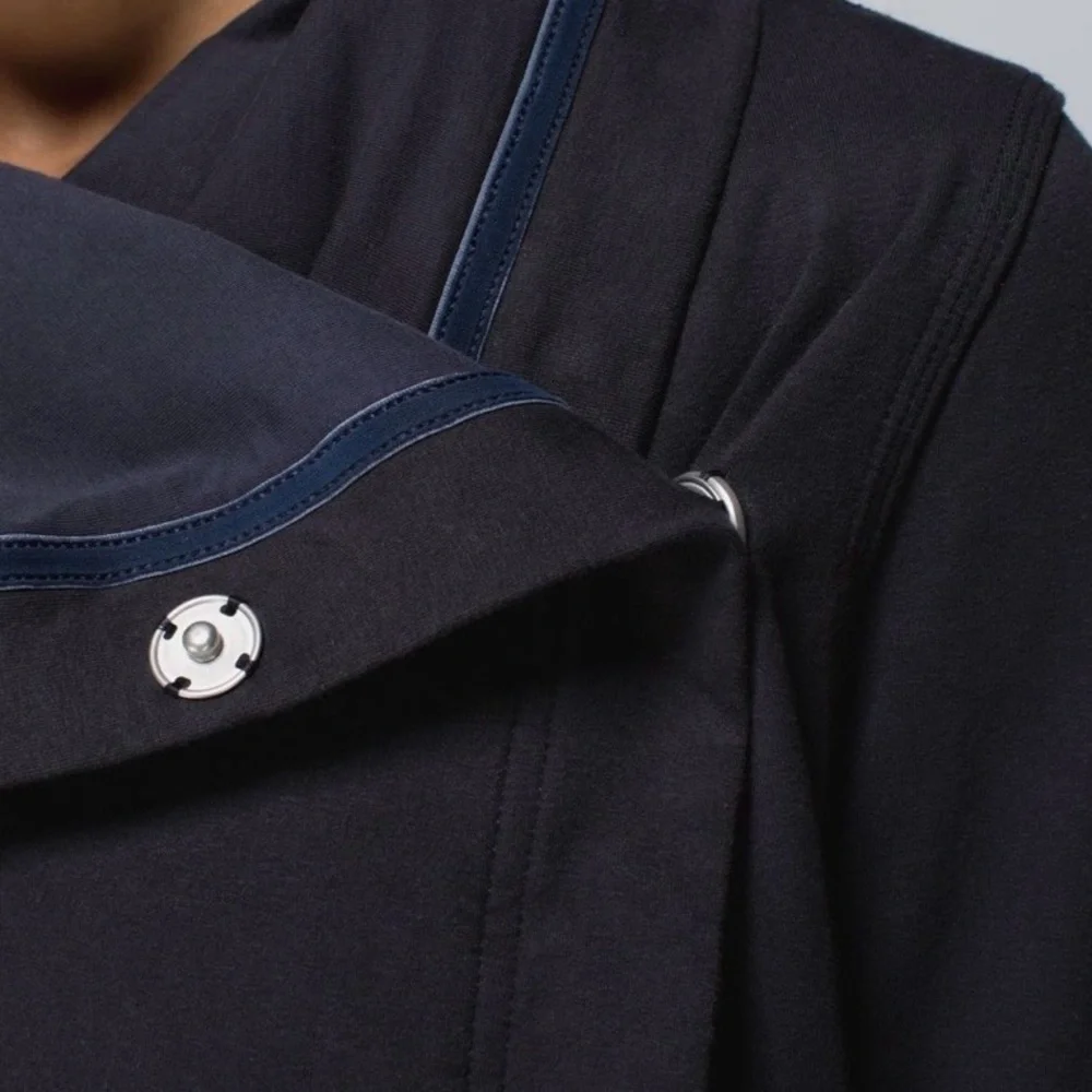 2014 Lululemon Savasana Wrap Jacket Coat Black Size 8 Rare Edition